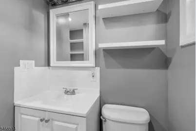 231 Philip Ave, Elmwood Park, NJ 07407 - Photo 16