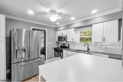 231 Philip Ave, Elmwood Park, NJ 07407 - Photo 10