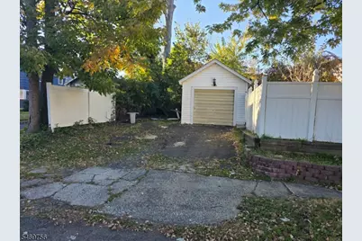 369 Windsor St, North Plainfield, NJ 07060 - Photo 2
