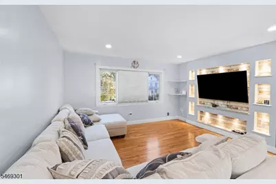 417 Jefferson Ave, Dunellen, NJ 08812 - Photo 16