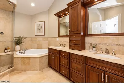 517 Regal Blvd, Livingston, NJ 07039 - Photo 12