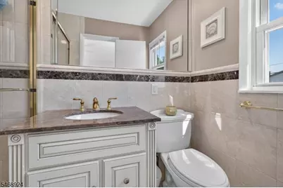 38 Nomahegan Ct, Cranford Township, NJ 07016 - Photo 18