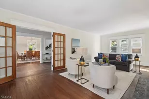 2 Woodland Rd, Maplewood Twp., NJ 07040 - Photo 6