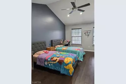 3 Betts Trl, Bridgewater, NJ 08807 - Photo 8