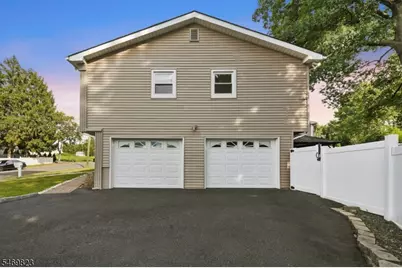66 Lockwood Pl, Clifton, NJ 07012 - Photo 2