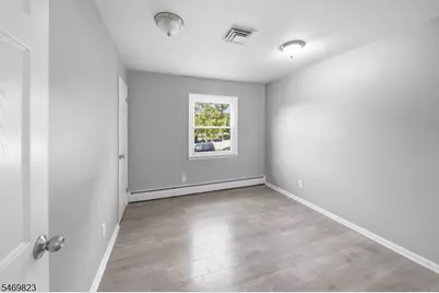 66 Lockwood Pl, Clifton, NJ 07012 - Photo 14