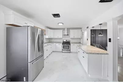 66 Lockwood Pl, Clifton, NJ 07012 - Photo 8