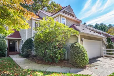 60 Red Oak Ter #60, Jefferson Township, NJ 07438 - Photo 2