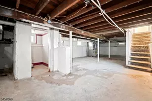 299 Smith St, Newark, NJ 07106 - Photo 36
