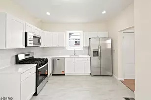 359 S 18th St, Newark, NJ 07103 - Photo 14