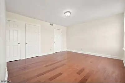 359 S 18th St, Newark, NJ 07103 - Photo 24