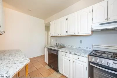 33 Monroe Pl #3, Bloomfield, NJ 07003 - Photo 8