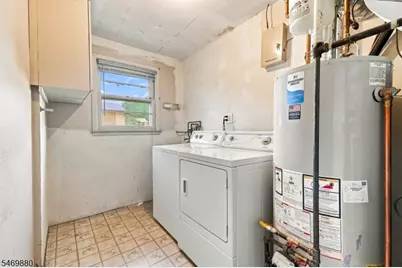 75 Tammy Pl, Woodbridge Township, NJ 08830 - Photo 26