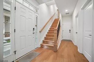 9 Haralson Ct, Livingston, NJ 07039 - Photo 4