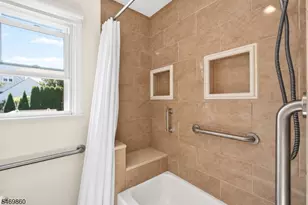 37 Gray St, Montclair, NJ 07042 - Photo 10