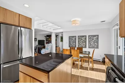 37 Gray St, Montclair, NJ 07042 - Photo 8