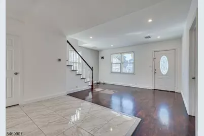 34 Ryan St, Woodbridge Township, NJ 08863 - Photo 10