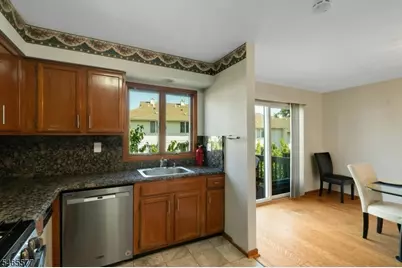 16 Westervelt Pl, Passaic, NJ 07055 - Photo 10
