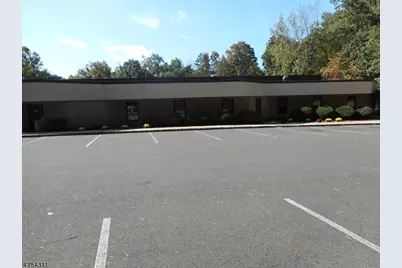 516 Hamburg Tpke, Wayne, NJ 07470 - Photo 4