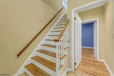 343 Wagaraw Rd, Hawthorne, NJ 07506 - Photo 4