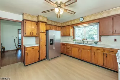 148 Park Ave, West Caldwell, NJ 07006 - Photo 6