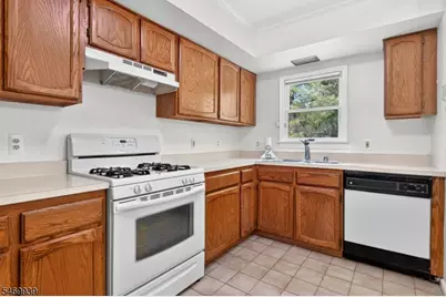 48 Kingswood Rd, Branchburg Township, NJ 08876 - Photo 18