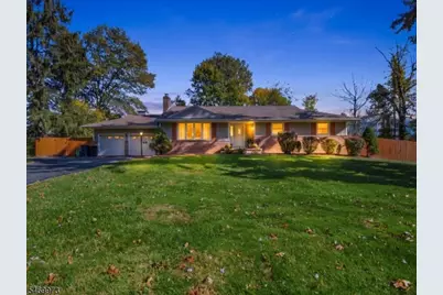 63 Sun Valley Way, Morris Plains, NJ 07950 - Photo 2