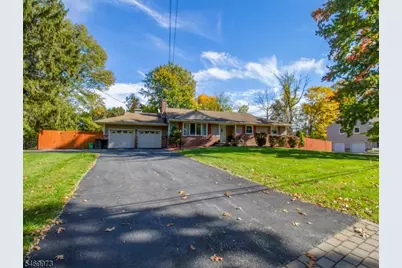 63 Sun Valley Way, Morris Plains, NJ 07950 - Photo 4