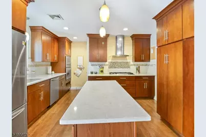 63 Sun Valley Way, Morris Plains, NJ 07950 - Photo 12