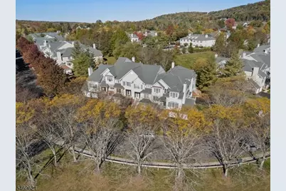 31 Loft Dr, Bridgewater, NJ 08836 - Photo 2