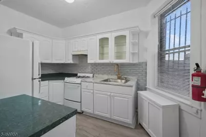 33 62nd St #5, West New York, NJ 07093 - Photo 2