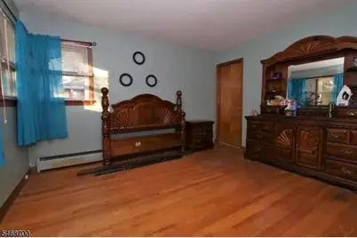 9 Belvedere Ave, Wanaque, NJ 07465 - Photo 8
