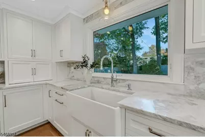 37 Fairview Ave, Summit, NJ 07901 - Photo 12
