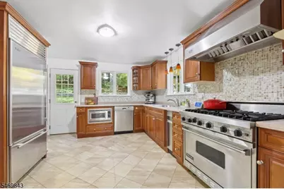 65 Stocker Rd, Essex Fells, NJ 07021 - Photo 6
