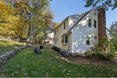 65 Stocker Rd, Essex Fells, NJ 07021 - Photo 4