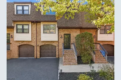 6102 N Oaks Blvd, North Brunswick Township, NJ 08902 - Photo 1