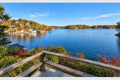 33 Oakdale Ave, Hopatcong, NJ 07821 - Photo 4