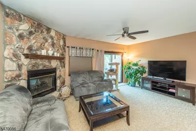 13C Brookside Hts #13C, Wanaque, NJ 07465 - Photo 2