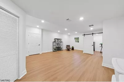42 Dahlia Dr, Warren Township, NJ 07059 - Photo 24