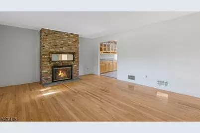 1 Partridge Run, Warren Township, NJ 07059 - Photo 4