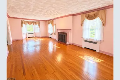 392 Berkeley Rd, Orange, NJ 07050 - Photo 6
