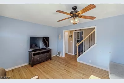 33 Hillside Dr, Totowa, NJ 07512 - Photo 22