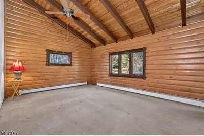 2 Lois Ln, Hampton Boro, NJ 08827 - Photo 22