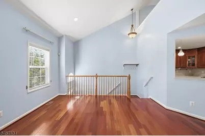 314 Winthrop Dr, Nutley, NJ 07110 - Photo 8