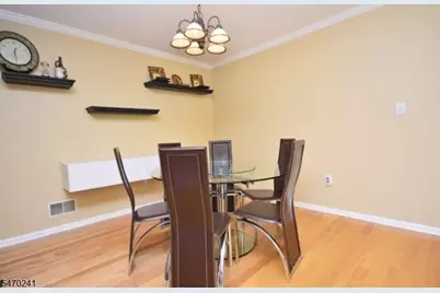 2703 Johnson Cir, Bridgewater, NJ 08807 - Photo 6