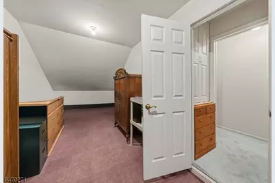 144 S Cliff Rd, Woodbridge Township, NJ 07067 - Photo 18