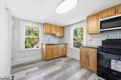 98 Maple Ave #A, Morristown, NJ 07960 - Photo 4