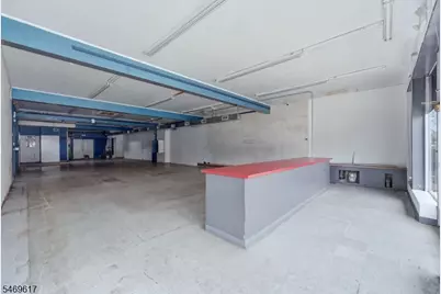 802 Van Houten Ave, Clifton, NJ 07013 - Photo 4