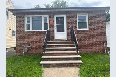 586 Sweetland Ave, Hillside, NJ 07205 - Photo 1