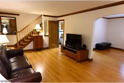 736 Lynmar Way, Union Township, NJ 07083 - Photo 6